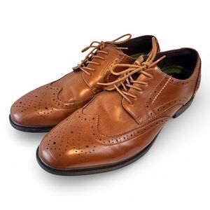 Van Heusen Men’s Brown Wingtip Oxford Size 11 Dress Cushion Memory Foam
